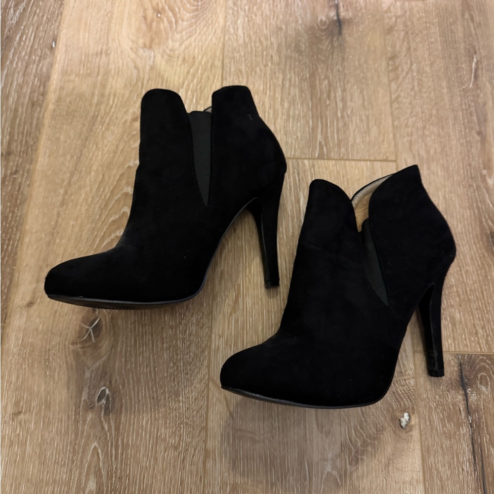 Suede 8.5-9 Black Heels